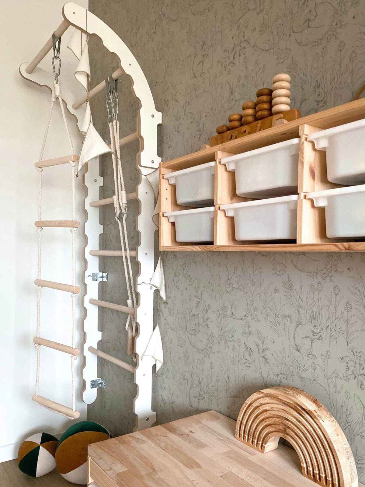 MAMOI® Espalier en bois, Mur escalade suedois pour enfant, Échelle suedoise pour bebe, Jeux descalade et gym avec accessoires, Barre et anneaux gymnastique-4